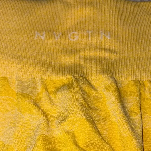 NVGTN Sunshine Yellow Camo Seamless Leggings XS - Picture 2 of 6